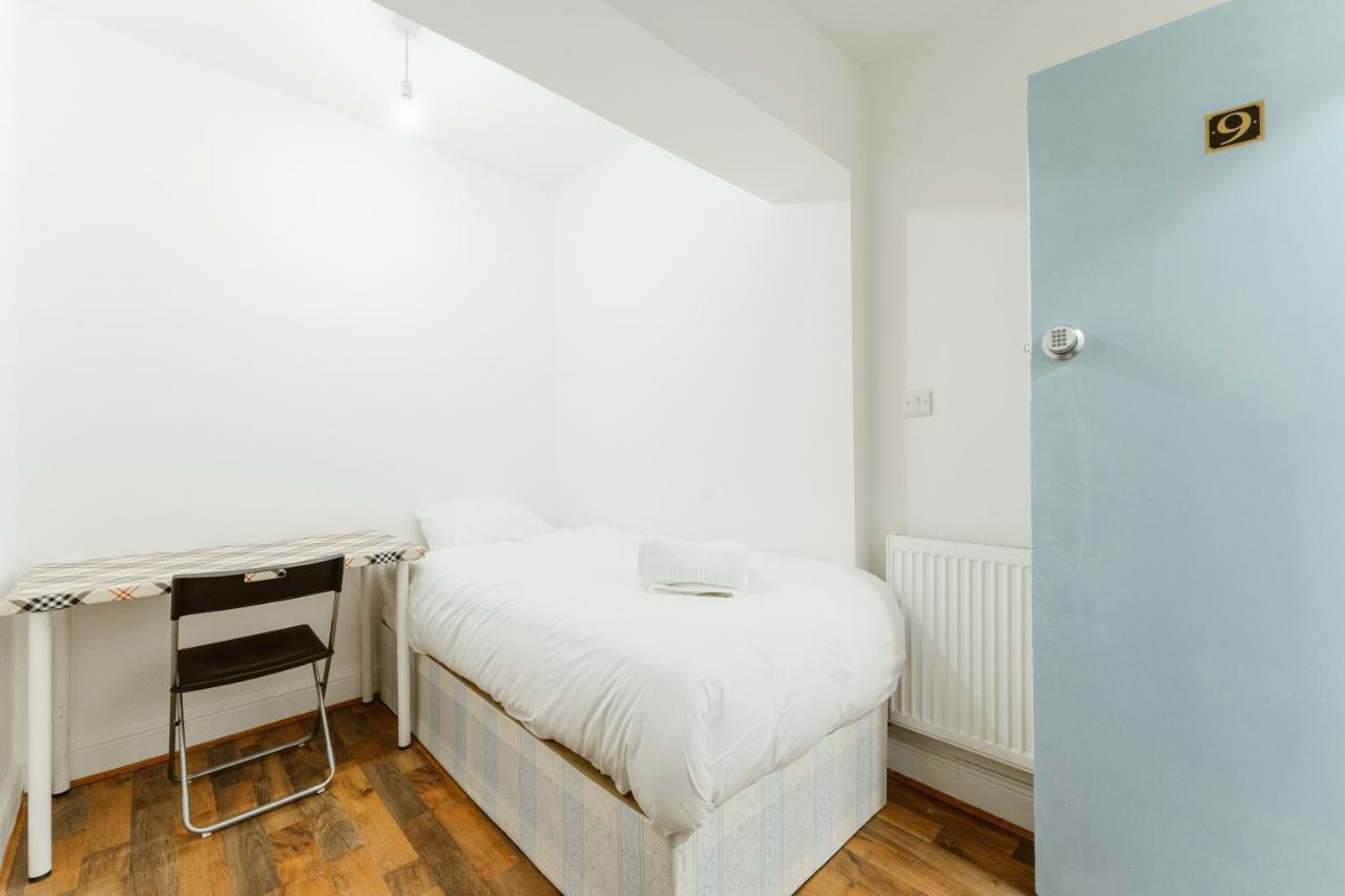 Upton Park Bedrooms 25 Min To Central ロンドン エクステリア 写真
